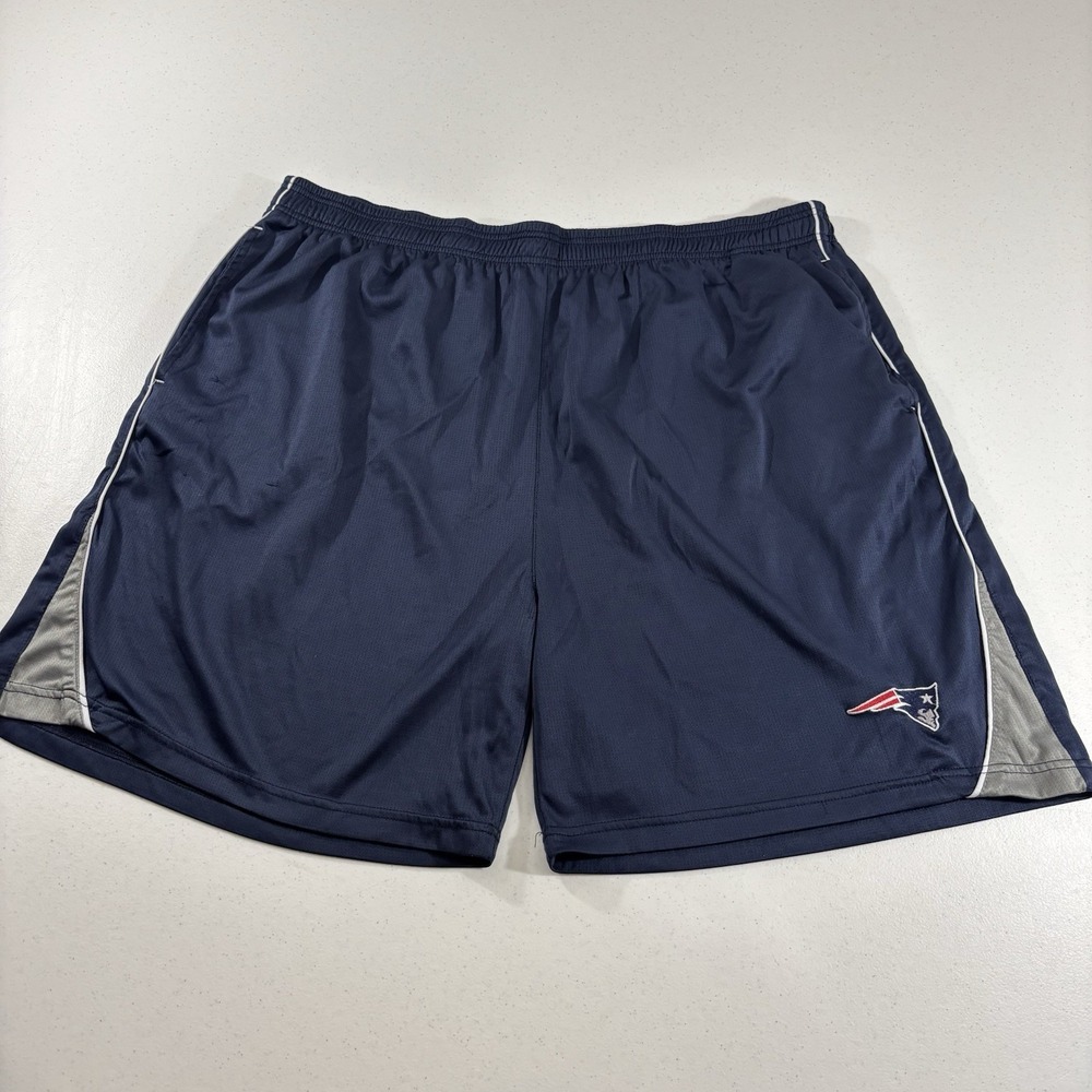 READ! New England Patriots Majestic Athletic Shorts Men's Sz 4XL Embroidered